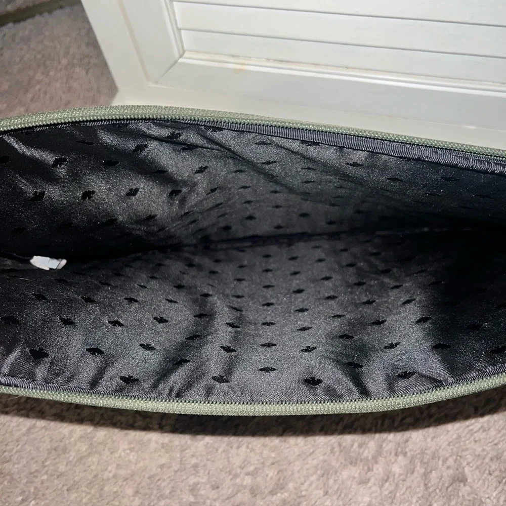 Kate Spade Olive Green Laptop Case